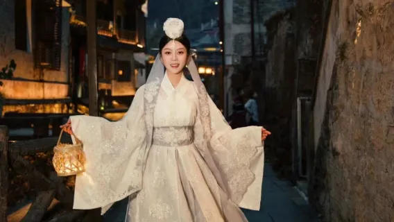 Dazhou Travel Photography[Driver and director + aerial microfilm + makeup and clothing + itinerary customization + free negatives + unlimited number of people]