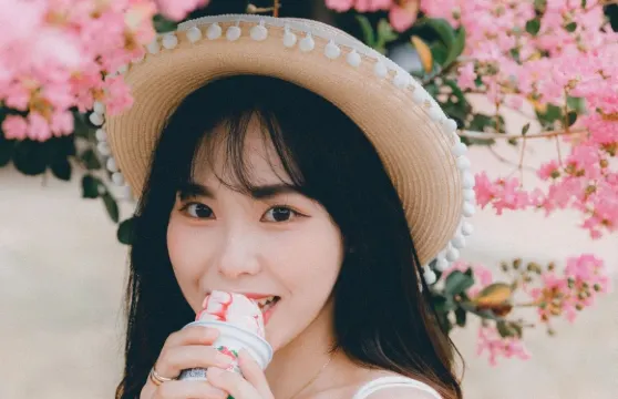 根河Trip Moments【一對一跟拍街拍航拍抓拍婚拍/多語言翻譯攝影師/攝影攝像】