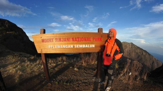 2 Days Lombok Trekking: Mount Rinjani Summit Trekking