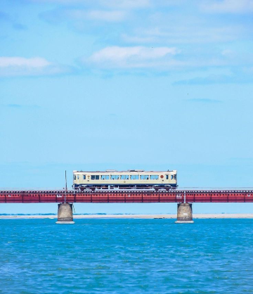 打卡<千與千尋>+海上列車丹後鐵道+天橋立+伊根餵海鷗一日遊