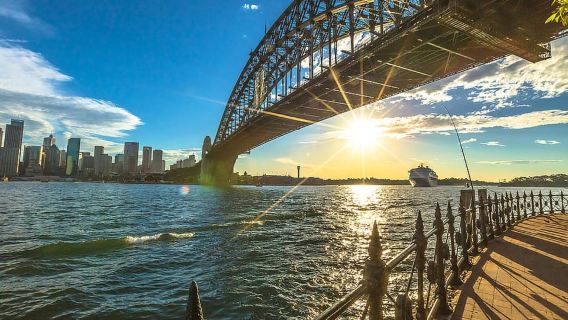 Pelayaran Makan Siang dengan Live Jazz di Pelabuhan Sydney