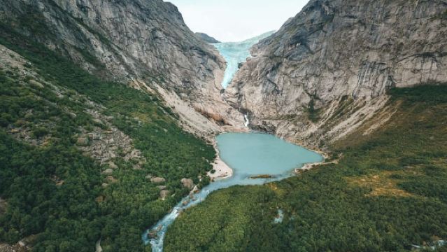 Dari Olden: Tur Darat Hiking Terpandu ke Gletser Briksdal