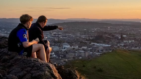 Arthurs Seat Sunrise Hike
