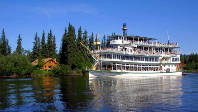 Fairbanks: Pelayaran Kapal Sungai dan Tur Desa Lokal