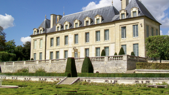 法國凡爾賽宮莫奈花園梵高小鎮【一日遊包車小團】（酒店接送）