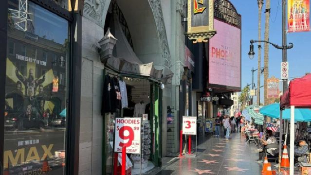 lawatan sehari ke Laluan Kemasyhuran Hollywood, Teater Dolby dan Pantai Santa Monica di Los Angeles, Amerika Syarikat