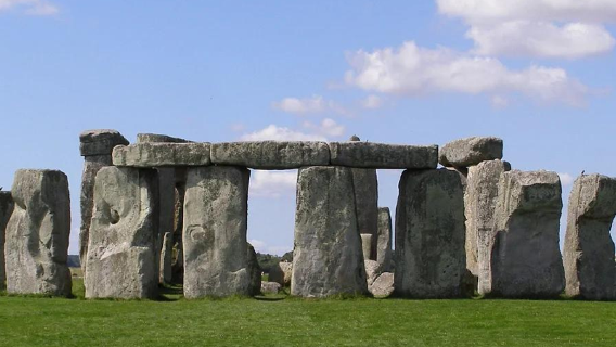 倫敦來回巴斯古羅馬溫泉小鎮+巨石陣中文4-8人拼車小團一日遊