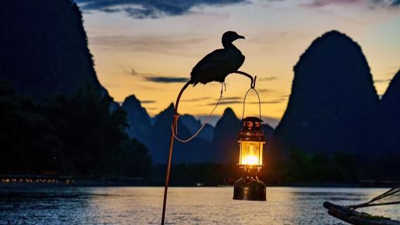 Yangshuo Privato: Eredità e Safari Fluviale - Panorama da 20 RMB alla Serenità di Yulong