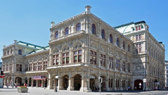 奧地利全境 音樂之都維也納 中文包車