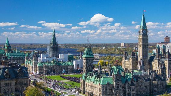 Vancouver - ambil di lapangan terbang atau penghantaran ke lapangan terbang, (perkhidmatan dalam bahasa Cina, perjalanan boleh disesuaikan)