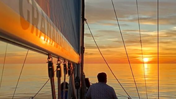 La Herradura-Maro-Nerja: Sailing at Sunset