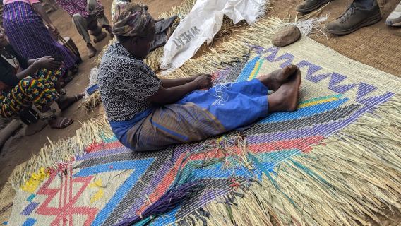 Kisoro: Cultural Village Tour with Breakfast and Lunch