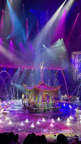Must-see Macau House of Dancing Water + Golden Reel Figure-8 Ferris Wheel | Macau self-guided tour