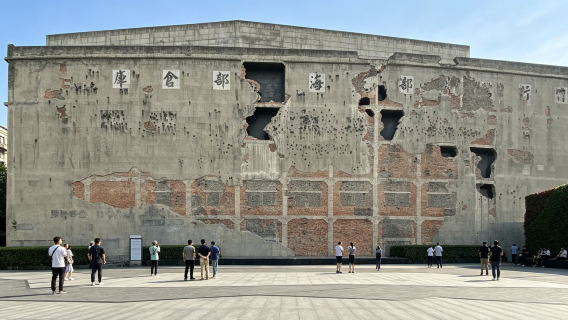 2-stündige Wanderung am Suzhou-Fluss in Shanghai | Erkundung von Kriegsgeschichte und städtischen Geheimnissen