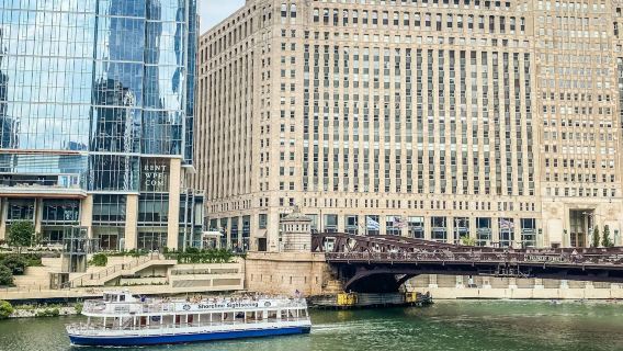 Chicago: Architecture River Cruise from Michigan Avenue