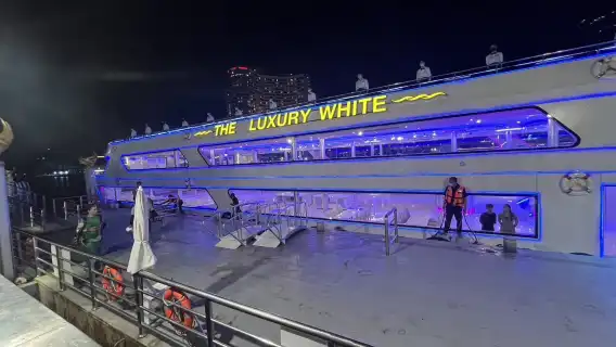 The Luxury White Dinner Cruise @ ICONSIAM Pier Bangkok [New Cruise Boat]