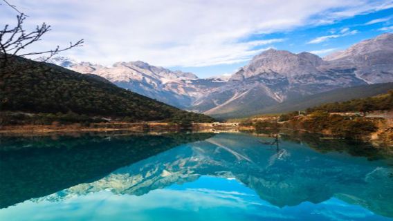Lijiang Yulong Snow Mountain Attraction: Spruce Meadow + Blue Moon Valley 1-day Tour (Golden Sunrise)