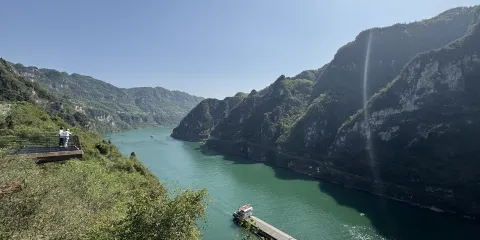 宜昌網紅G348國道地質科普公路半日遊私家純玩小獨立包團