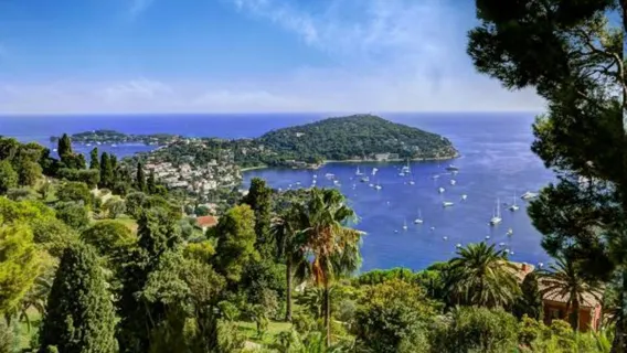 French Riviera: Monaco, Antibes, Eze and Saint-Paul-De-Vence Day Tour