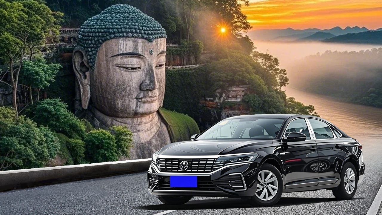 Sun through clouds: Exploring the Golden Summit of Mount Emei and the Giant Buddha of Leshan