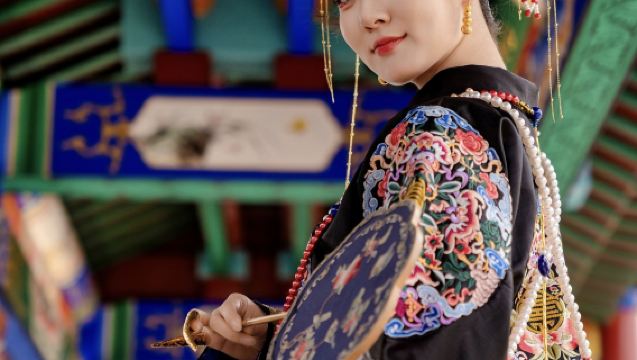 北京Trip Moments【古裝寫真格格服娘娘服漢服簪花等拍攝服裝+妝造底片全送】