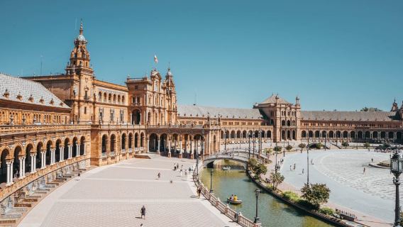 From Cádiz: Private Day Tour of Seville's Famous Landmarks