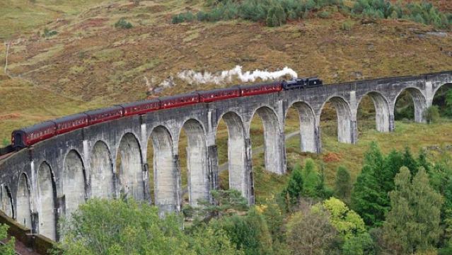 Inverness: Great Glen Tour with Urquhart Castle