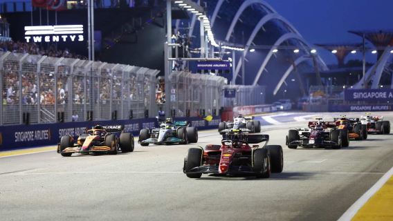 Pengalaman Menonton di Kawasan Utama Perlumbaan F1 Singapura · Rasai Kelajuan dan Semangat dari Jarak Dekat