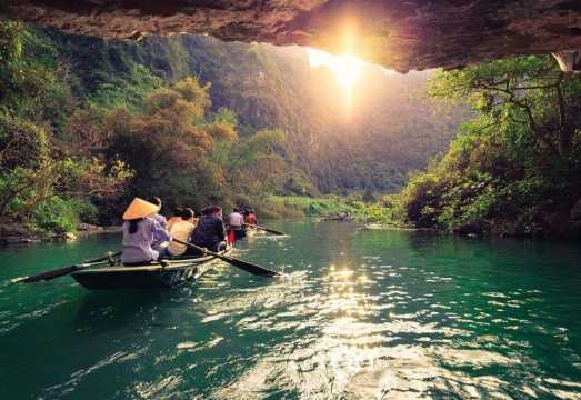 #PrivateTour# Ninh Binh Bai Dinh/Trang An/Hang Mua (All entrance tickets + Lunch + English/Korean-speaking guide included)