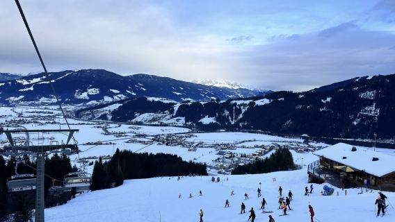 維也納閨蜜滑雪包車一日遊｜多雪場可選 輕鬆玩雪無束縛