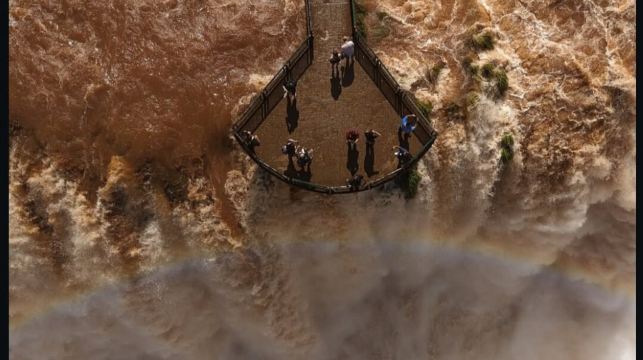 伊瓜蘇瀑布一日遊：一日暢遊巴西與阿根廷
