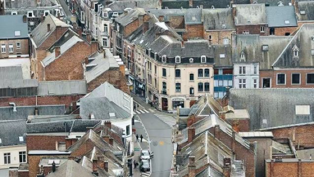 比利時布魯塞爾來回盧森堡+迪南小鎮【舒適包車+中文免費定制】