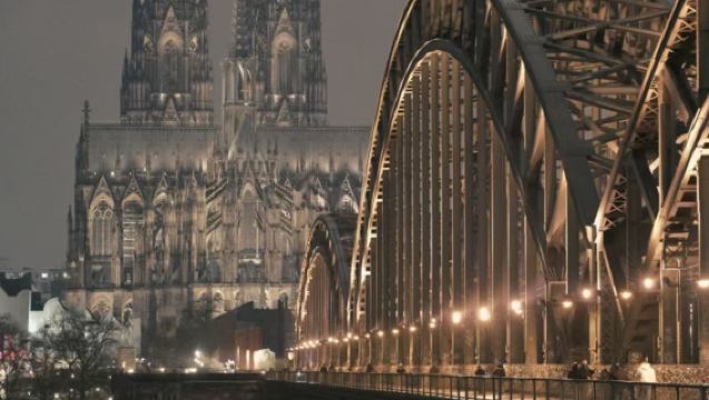 德國波恩大教堂+貝多芬故居+科隆大教堂【中文包車】