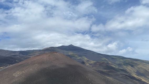 西西里島陶爾米納來回-埃特納火山+阿爾坎塔｜中文包車一日遊