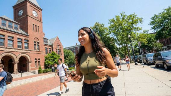 Cambridge Sesli Turu: Ivy League Efsaneleri ve Şehir Hikayeleri