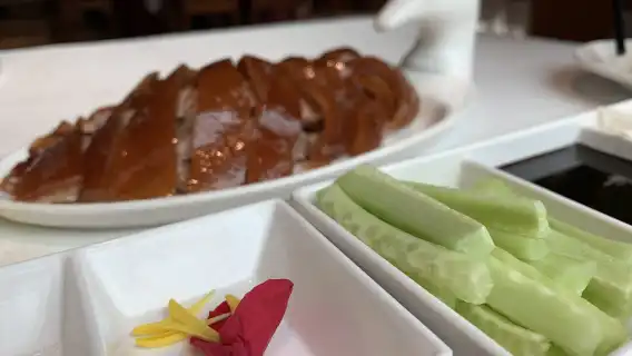 Eatwith-BeijingExplore different ways of tasting Peking Duck in a 600-year-old time-honored brand