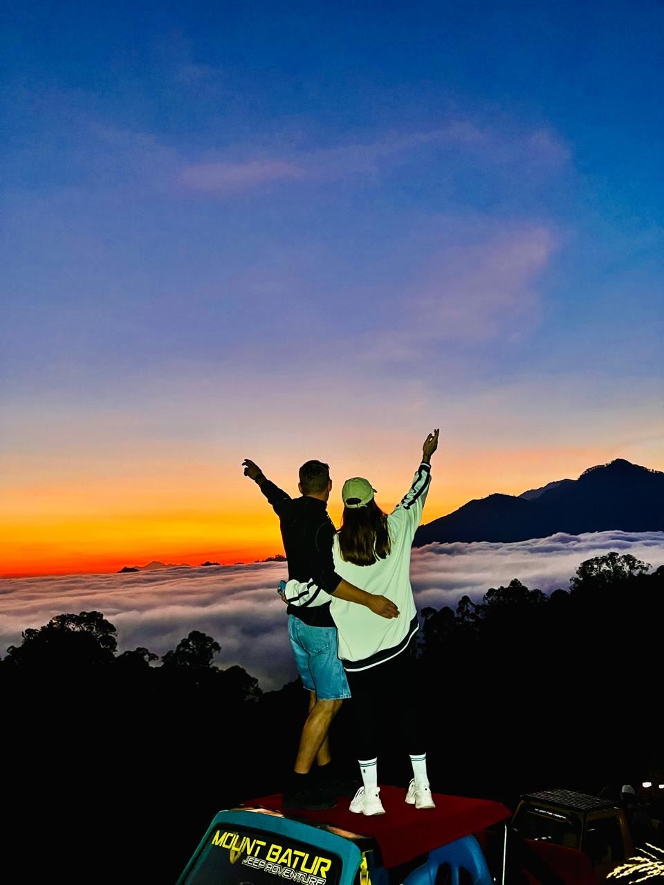 ภูเขาบาตูร์ ผจญภัยชมพระอาทิตย์ขึ้นด้วยรถจี๊ป พร้อมช่างภาพ