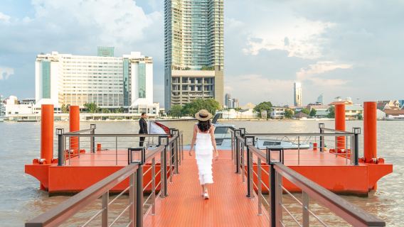 Romantic Sunset Boat Ten Six Hundred Chao Phraya River Bangkok Cocktail Sparkling Wine to Wat Arun
