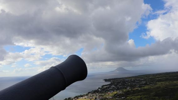 Basseterre: Recorrido en coche por lo más destacado de San Cristóbal