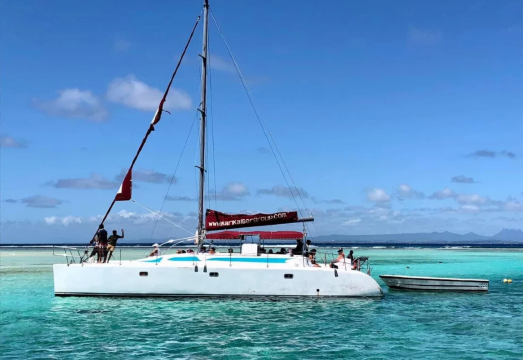 Mauritius • Sailing Boat to Gabriel Island, Flat Island & Gunner's Quoin [Minimum 2 Persons] Including BBQ Lunch