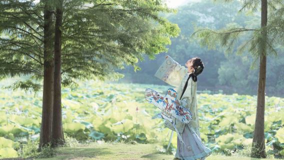 大同Tripメモリー【雲岡石窟の日中英対応カメラマン同行サービス(車両付き、撮影・ビデオ撮影・同伴撮影・ドローン撮影・予約撮影)】