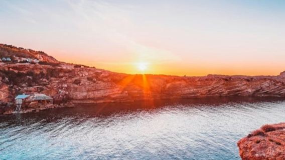 Palma de Mallorca: 4-Hr Small Group Sailing Trip + Snacks and Open Bar