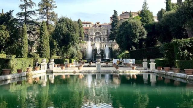 Berlepas dari Rom, Itali - Lawatan Sewa Peribadi Sehari ke Villa Adriana dan Istana Musim Panas Paus di Tivoli