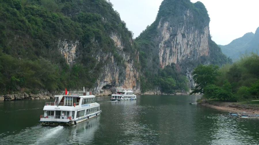 桂林陽朔灕江風景名勝區銀子岩1日遊興坪漁村遊船三星船灕江竹筏可選