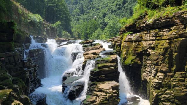 利川騰龍洞一日遊，精品小團+到府接駁+在地司導