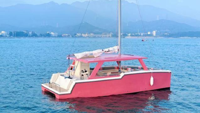 Pakej Persendirian Kecil | Kapal Layar Berkembar Viral Teluk Timur + Memancing + Barbeku Pantai & Bunga Api Lawatan Setengah Hari