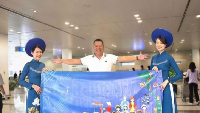 VIP Airport Fast Track in Vietnam – Quick Immigration & Escort at Noi Bai, Tan Son Nhat, Da Nang, Cam Ranh & Phu Quoc