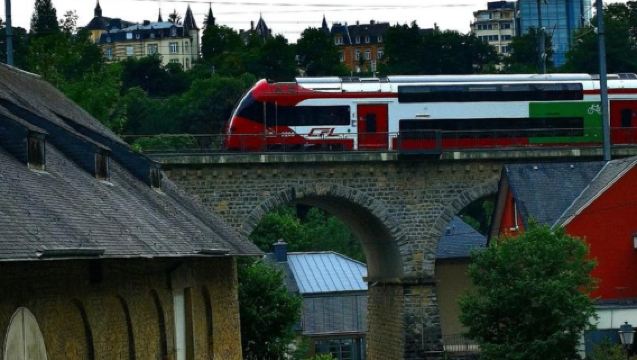 聖母教堂-佩特羅斯大峽谷-阿道夫橋-憲法廣場-私享行