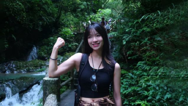 Chongqing + Heishan Valley 1-day Tour [Includes Admission Ticket + Guide + Pickup from Five Major Business Districts]