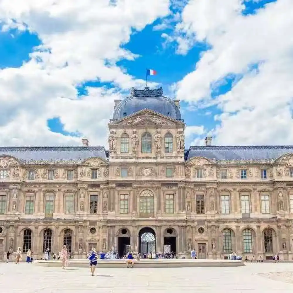 フランス・パリのルーヴル美術館アートツアー（プロフェッショナル中国